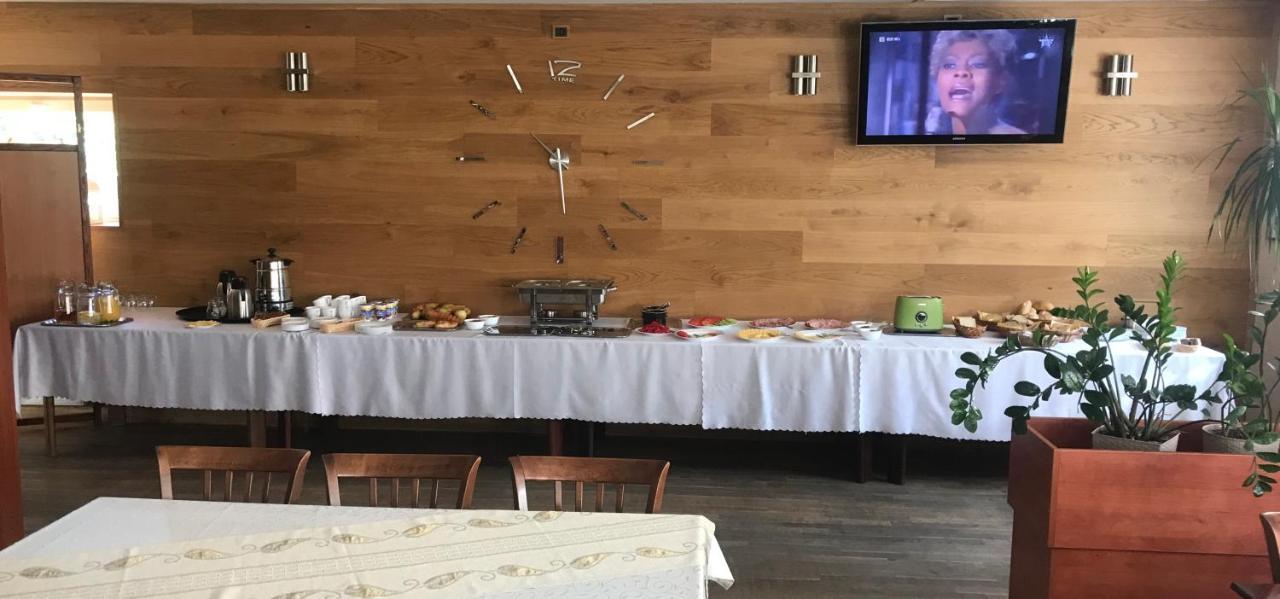 Kietrz Ludowa Restauracja & Noclegi מראה חיצוני תמונה