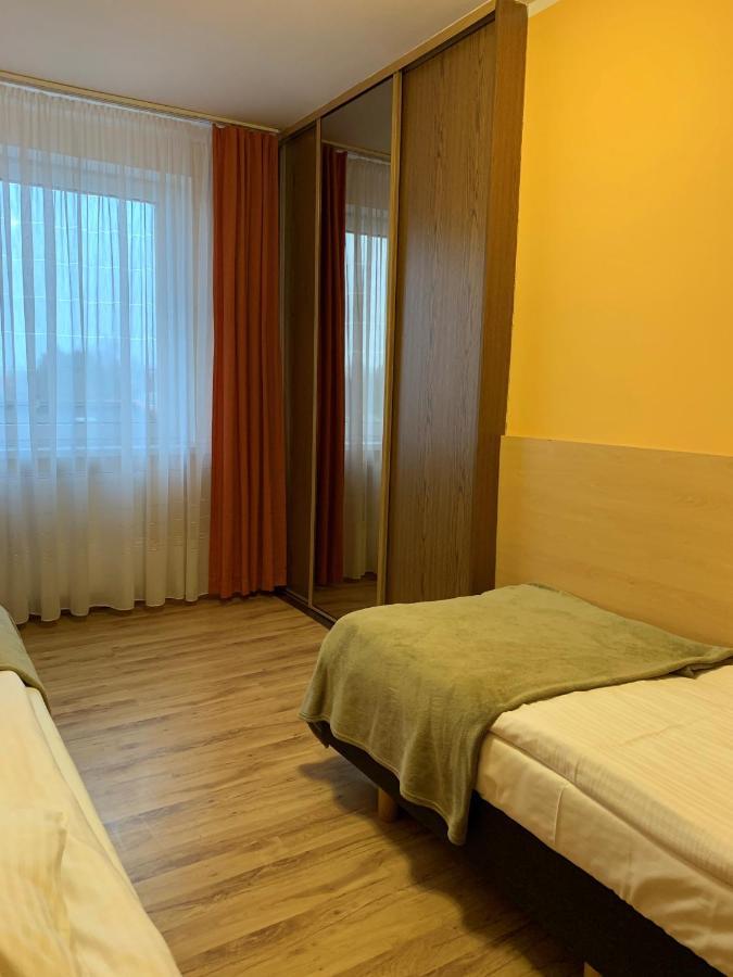Kietrz Ludowa Restauracja & Noclegi מראה חיצוני תמונה