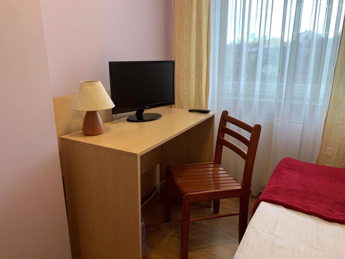 Kietrz Ludowa Restauracja & Noclegi מראה חיצוני תמונה