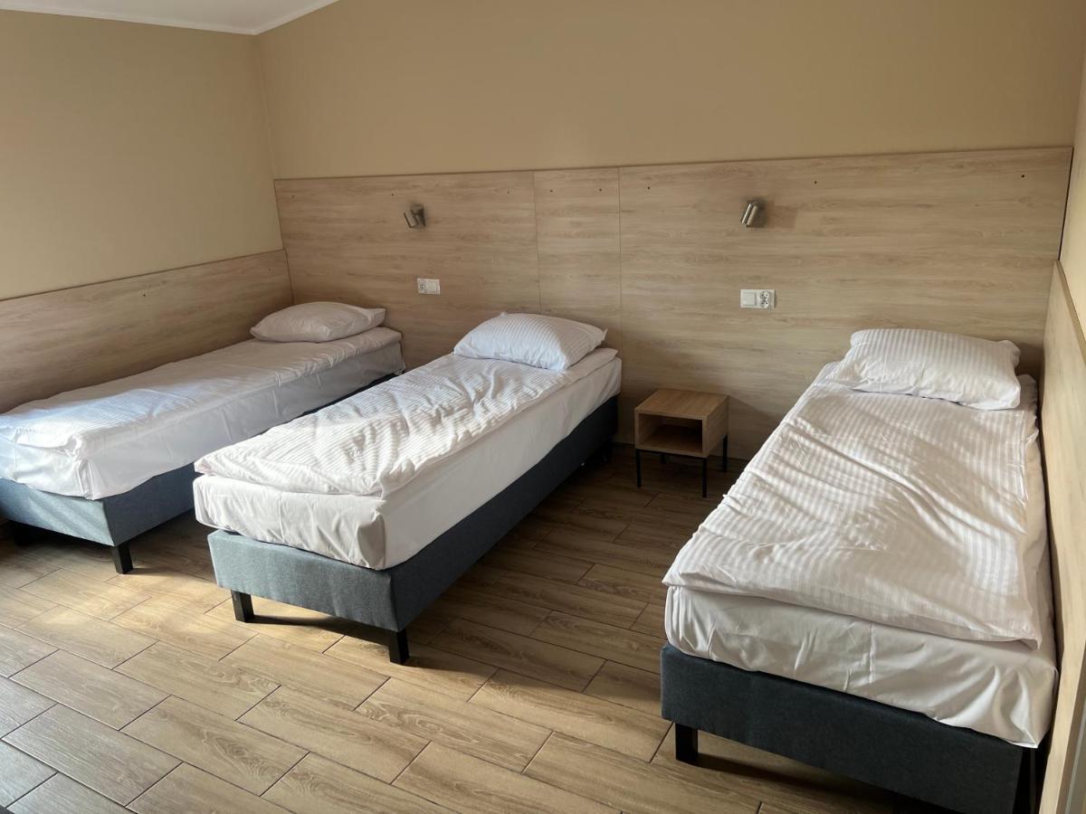 Kietrz Ludowa Restauracja & Noclegi מראה חיצוני תמונה